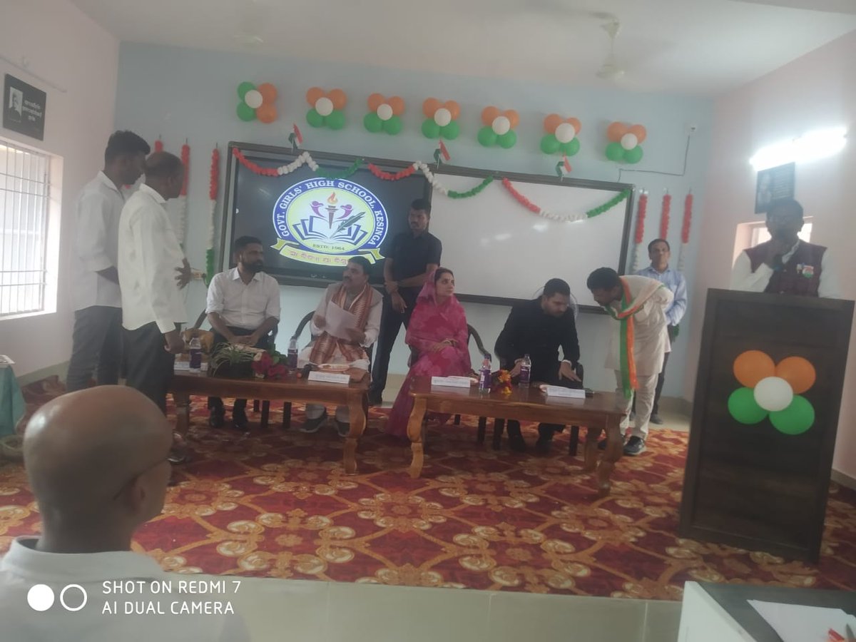 କଳାହାଣ୍ଡି ଜିଲ୍ଲାରେ SC , ST ଆବାସିକ ବିଦ୍ୟାଳୟ (SSD) ଗୁଡ଼ିକର ସମସ୍ୟାର ତୁରନ୍ତ ସମାଧାନ ପାଇଁ ମାନ୍ୟବର ମନ୍ତ୍ରୀ, SC, ST, OBC ଏବଂ ସଂଖ୍ୟାଲଘୁ କଲ୍ୟାଣ ବିଭାଗ, ଓଡ଼ିଶାଙ୍କୁ ଦାବିପତ୍ର ପ୍ରଦାନ କରାଯାଇଛି। ସରାର ଏହାର ତୁରନ୍ତ ସମାଧାନ କରନ୍ତୁ। <a href="/DmKalahandi/">DM KALAHANDI</a> <a href="/CMO_Odisha/">CMO Odisha</a> <a href="/NityanandaBJP/">Nityananda Gond</a> <a href="/scstdevdept/">ST & SC Development Department</a> <a href="/Naveen_Odisha/">Naveen Patnaik</a>