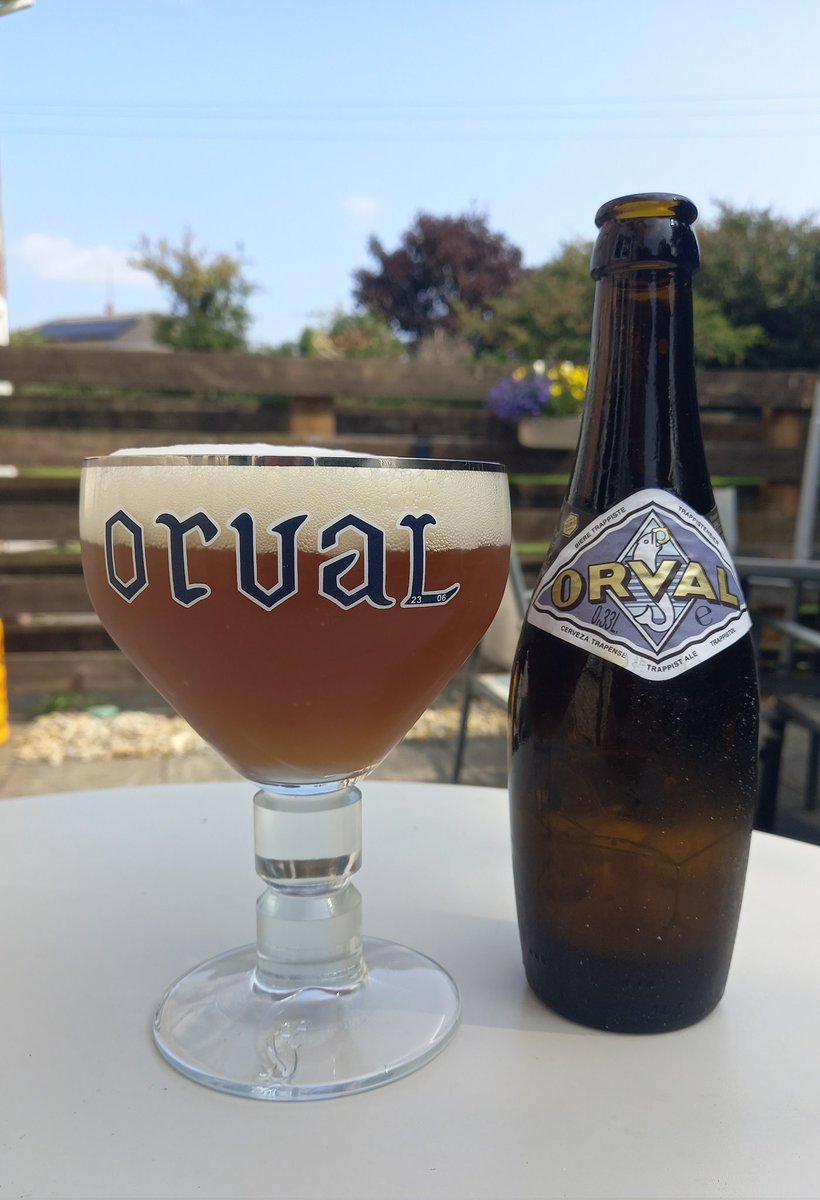 Paid 20 euros in #Brussels to bring 2 glasses back well packaged in my 10kg bag,  As I asked for the journey back in #Westport happy out 6.2% #Orval legendary #Belgium #craftbeer brew as we all know #supportcraftbeer 🇧🇪🥰👌👊