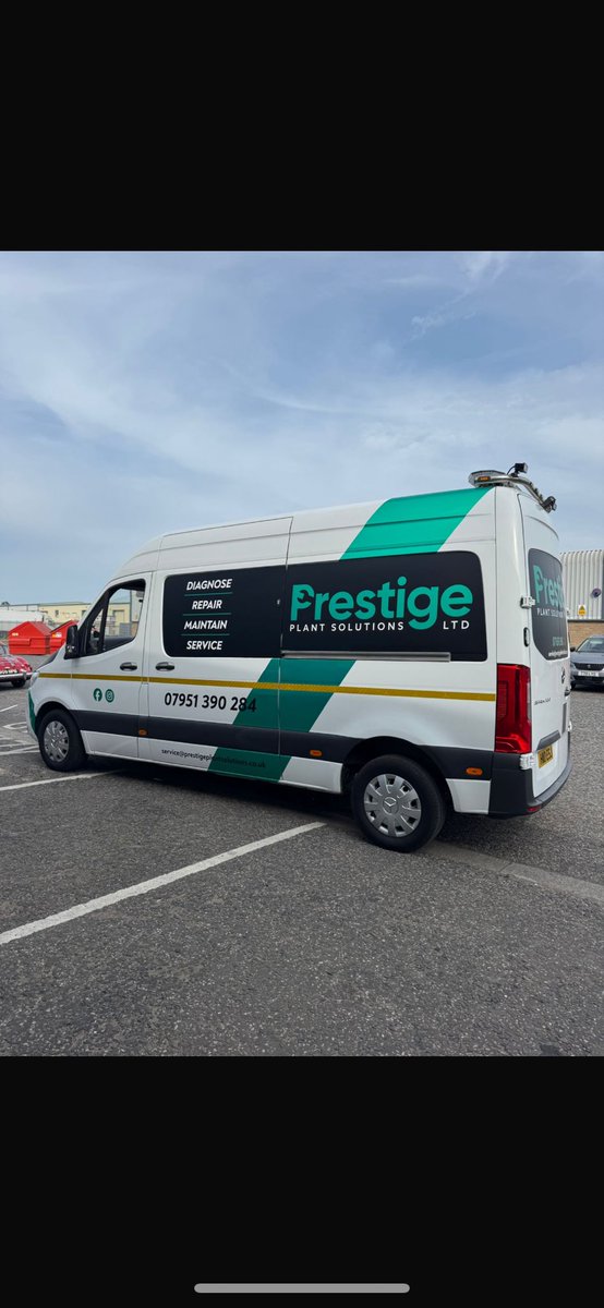 So proud of my Boy, gone it alone after yrs of graft 4 others.He’s started his own business as a mobile plant fitter covering Lincolnshire, Cambridgeshire, Nottinghamshire to name a few shires

If you EVER need yer plant fixing wherever give me a shout🙏

PLEASE RT🙌

#ProudDad