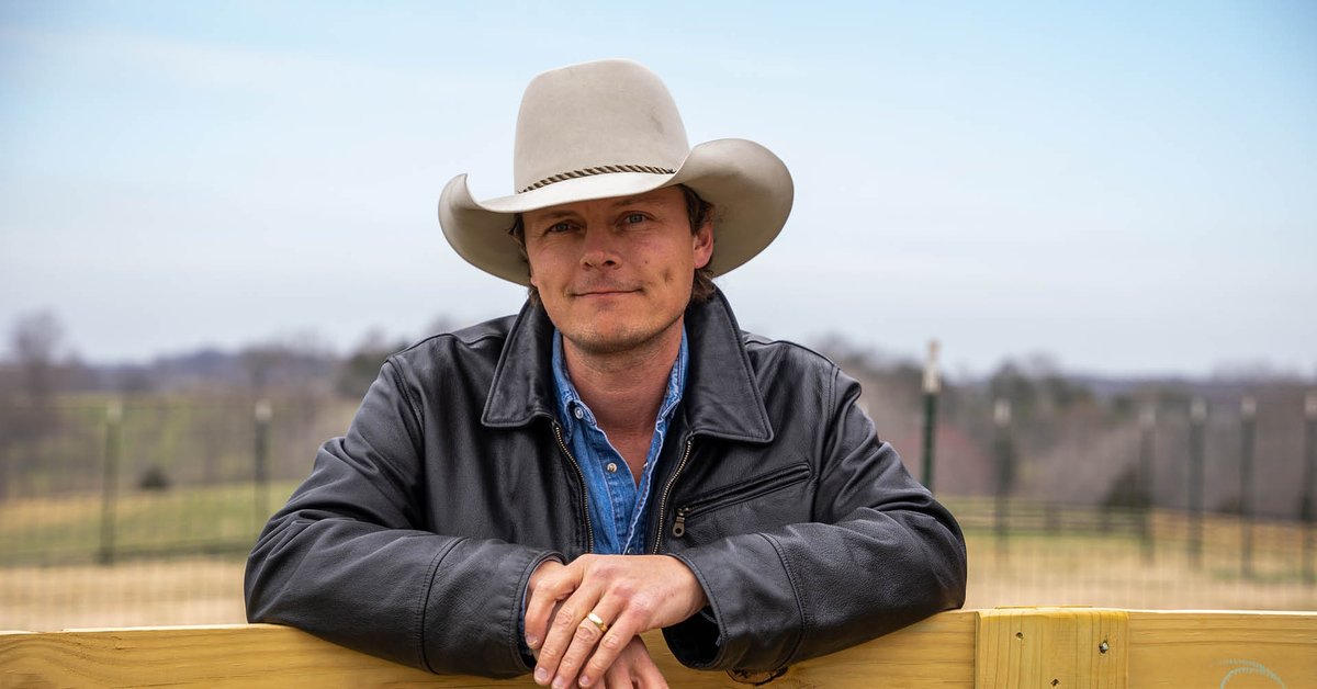 𝐓𝐎𝐍𝐈𝐆𝐇𝐓 𝐈𝐍 𝐀𝐍𝐓𝐇𝐄𝐌! See country singer, Ned Ledoux perform all his hits from "Another Horse to Ride" to "Forever a Cowboy"🤠 Tickets are still available... get them now before it's too late!
bit.ly/3M0KnVU