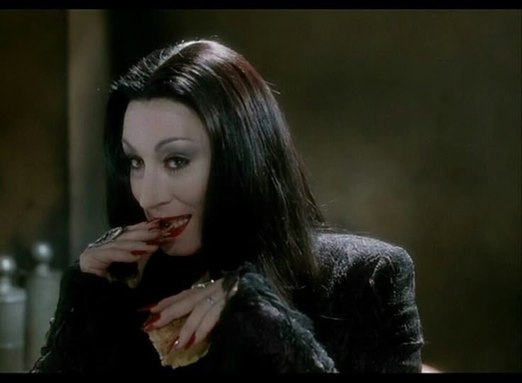 bIoodfangs's tweet image. things morticia addams made me feel more confident about:
- having thin lips 
- aging 
- wanting to be worshipped 
- being a soft-spoken introvert 
 .𖥔 ݁ ˖