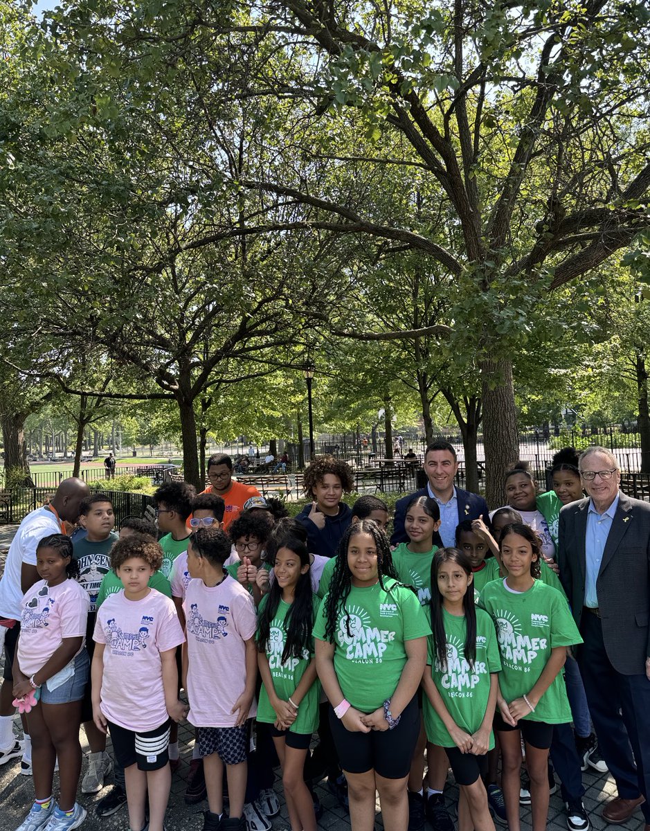 Assemblyman Jeffrey Dinowitz (@jeffreydinowitz) on Twitter photo The tragic and vicious murder of 14 year-old Angel Mendoza underlines the importance of taking every step possible to make our streets and parks safer. Our neighbors deserve safety, <a href="/EricDinowitzNYC/">Council Member Eric Dinowitz</a> and I joined community members to ask for an increase in safety regulations. The tragic and vicious murder of 14 year-old Angel Mendoza underlines the importance of taking every step possible to make our streets and parks safer. Our neighbors deserve safety, <a href="/EricDinowitzNYC/">Council Member Eric Dinowitz</a> and I joined community members to ask for an increase in safety regulations.