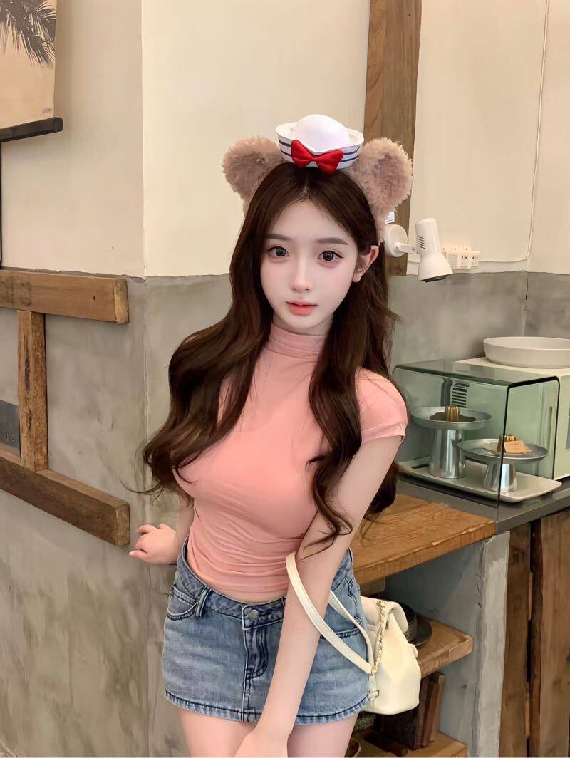 170cm
·Weight/体重：50kg
·Bust/胸围：C+
·Age/年龄：03
❗️圈内新人！
❗️艺术学院学生！可查学信网！
💗无纹身 0整容 全身雪白
💗筷子腿 经常健身 腰线完美
💗穿着洋气 有礼貌 给您初恋女友感觉
💗学校内校花级别 长相甜美
🉑🐍 69
🐧：3030986760
🛰️：iu65317
✈️：t.me/a00102