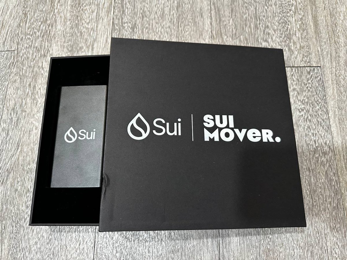 John Smith 史密斯 tweet media