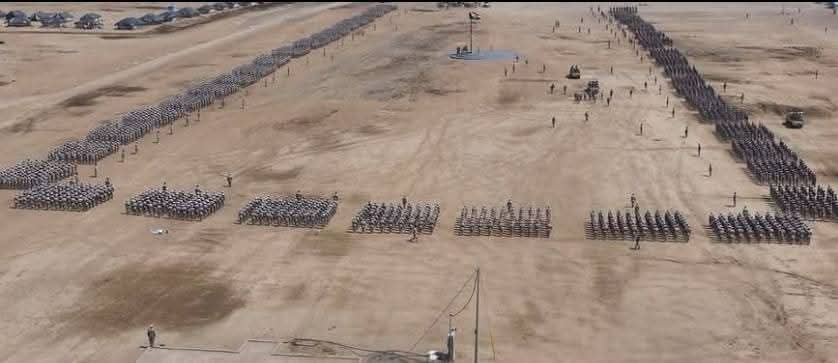 قف أجلال وأحترام  للواء الركن عبد الكريم السدعي 
وجميع ضباط المحور نموذج للتدريب والتأهيل والجاهزية القتالية في قلب محور مران وتحت سماء صعدة تبرز لنا قوة ضاربة، صادقة الولاء والعقيدة، بما تحمله من انضباط ، استعداداً للحظة الحسم العسكري