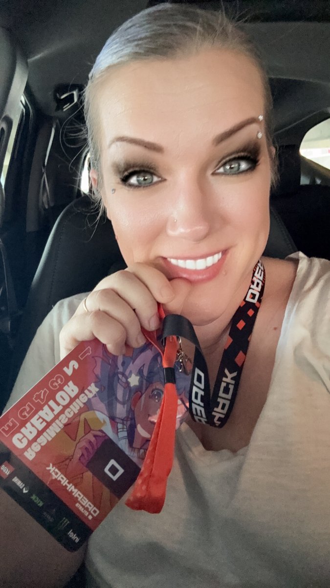 Mischief_'s tweet image. Thrilled to share that I’ve been invited back to #DHAtlanta as a Creator this year! I’ll be hanging out, talking shop, conducting interviews, creating content, and catching hugs from as many as want to give them! 🫂

THANK YOU SO MUCH for the invitation @DreamHackNA!! I can't…