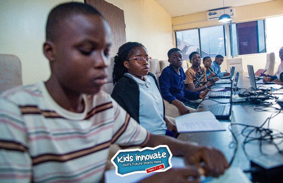 MISDEEkiti's tweet image. The future is indeed bright for these kids—already building future-ready skills today that they will grow, master, and one day use to shape and power a diverse economy.

#KidsInnovate #SummerBootcamp #FutureReady #DigitalSkills #CodingForKids #Robotics