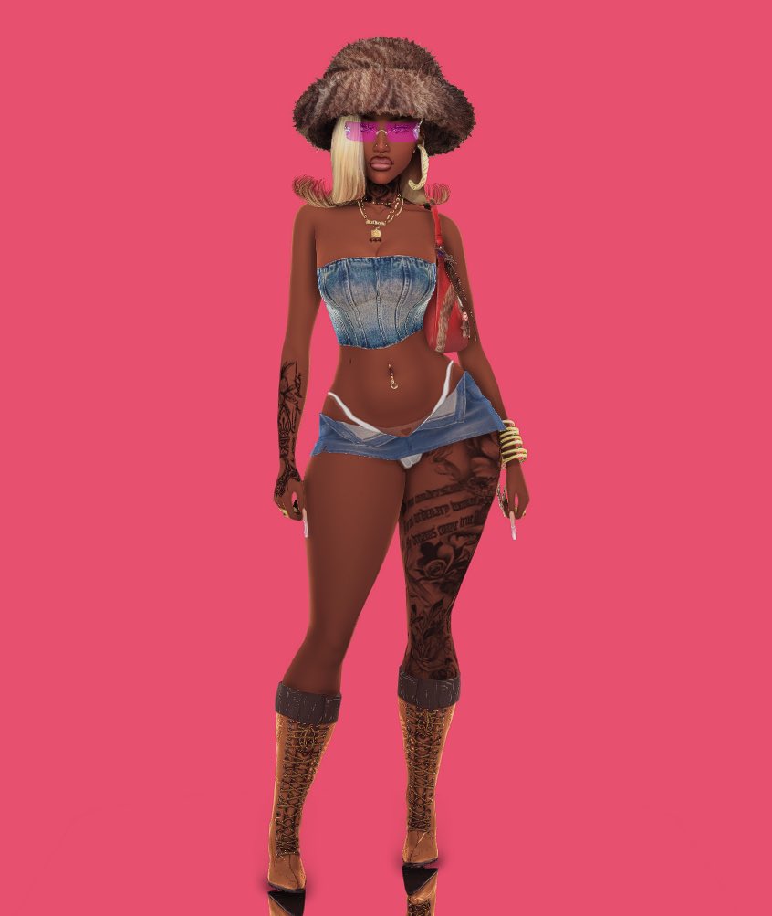 Now Playing: Big Mama by Latto 💋