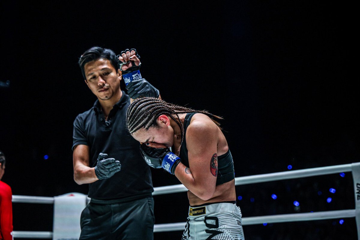 _itsuki_h_'s tweet photo. たくさんの応援ありがとうございました。
内容は満足してないけど、今日の勝利は私にはとって忘れられない勝ちになった。
いつもどんな時もサポートしてくれた家族、練習仲間、スポンサーの皆様、そして何よりファンのみんな。心から感謝します。
課題だらけですが引き続き応援よろしくお願いします。 https://t.co/ZJbOiGP1as