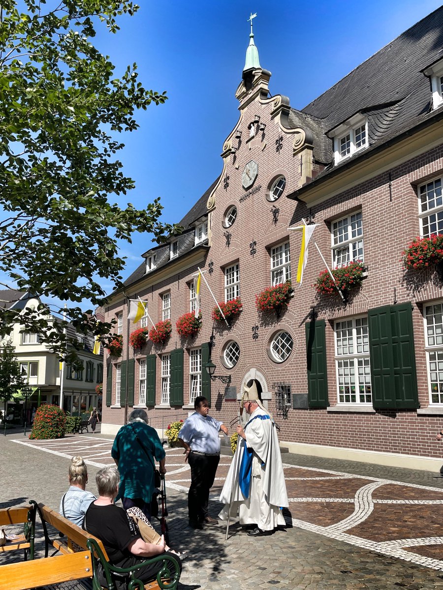 Mariä #Himmelfahrt 2025 im #Wallfahrtsort #Kevelaer … 🙏😇🕯️
•
Assumption of Mary 2025 in the pilgrimage site of Kevelaer …