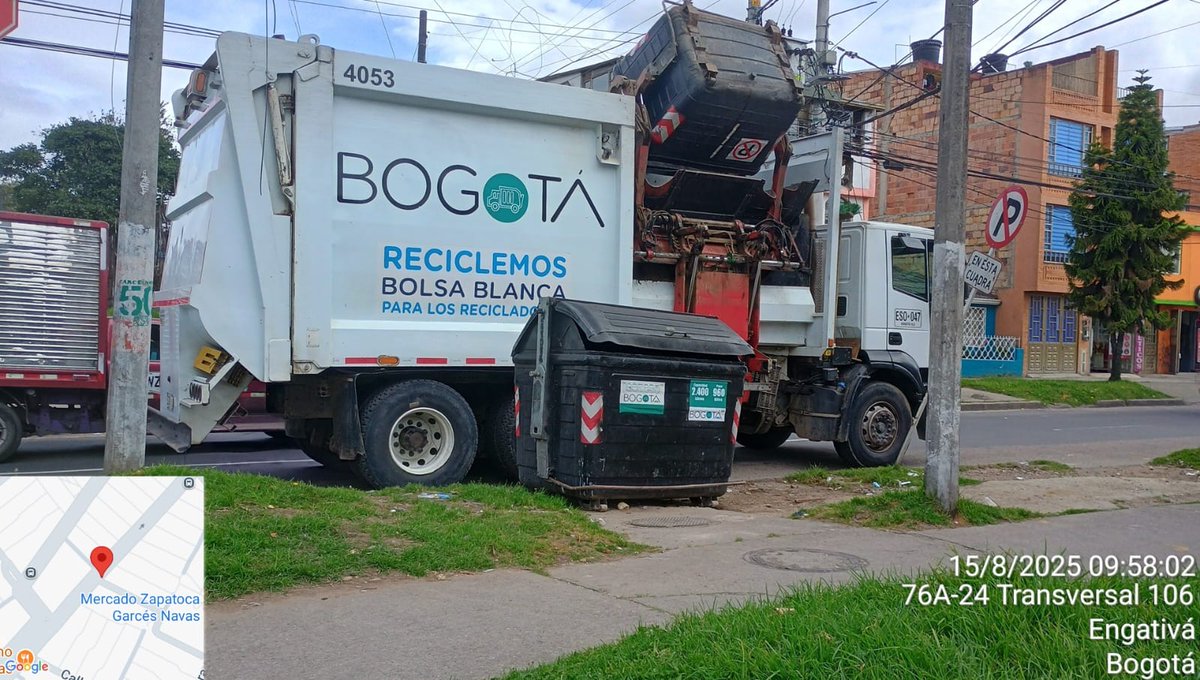 Uaesp (@uaesp) on Twitter photo En Engativá, el equipo de <a href="/BogotaLimpiaSAS/">Bogotá Limpia S.A.S</a> realiza labores de contenerización para facilitar la disposición adecuada de los residuos.
Recordamos a la ciudadanía usarlos correctamente y no dejar residuos fuera del contenedor. En Engativá, el equipo de <a href="/BogotaLimpiaSAS/">Bogotá Limpia S.A.S</a> realiza labores de contenerización para facilitar la disposición adecuada de los residuos.
Recordamos a la ciudadanía usarlos correctamente y no dejar residuos fuera del contenedor.