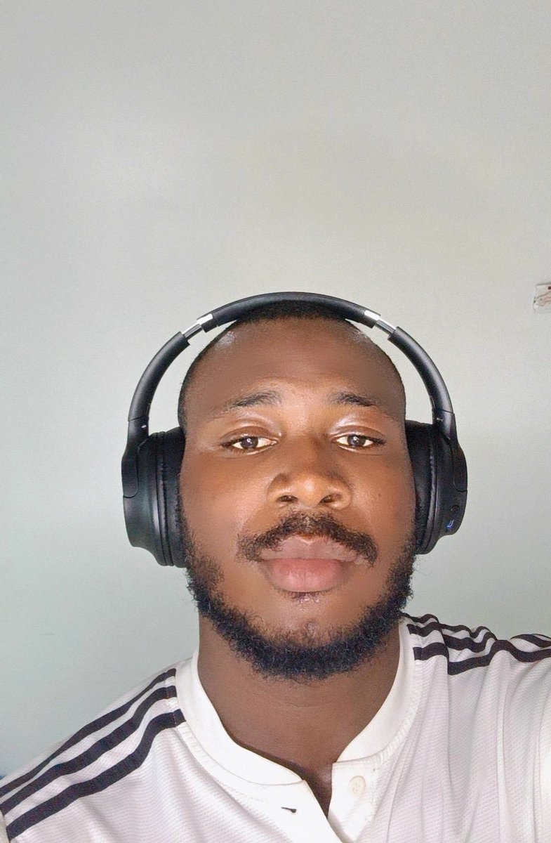 TheGodsonGame's tweet photo. The face                                         The club https://t.co/fGDTFiEcq7