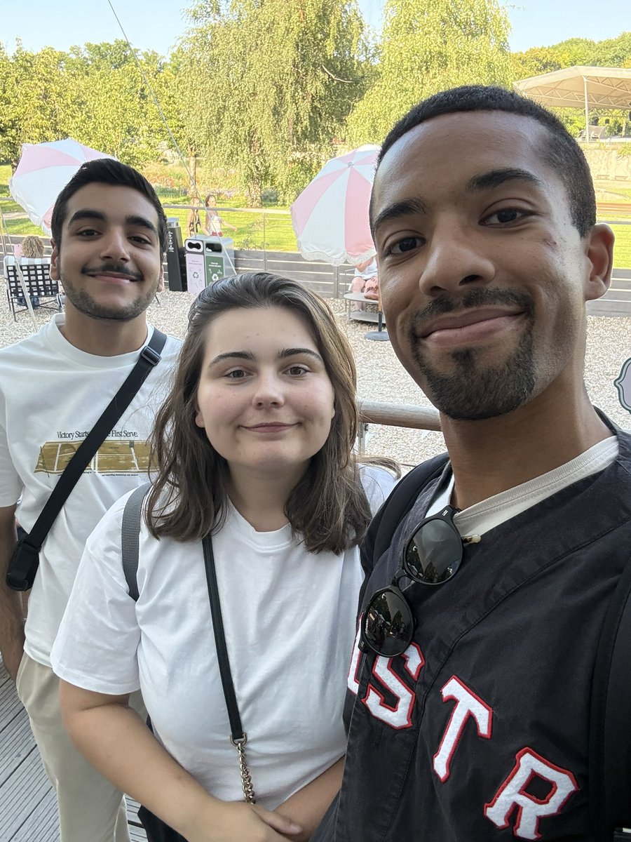 Bonjour 🍒 <a href="/HotelMahfouf/">Hôtel Mahfouf</a>