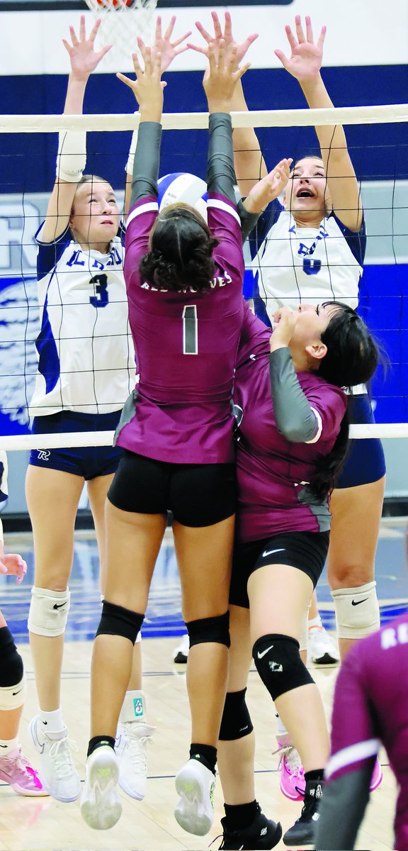 El Reno High School volleyball moved to 1-1 on the season with a 3-0 sweep of Capitol Hill. (El Reno Tribune Photographer/Glen Miller).