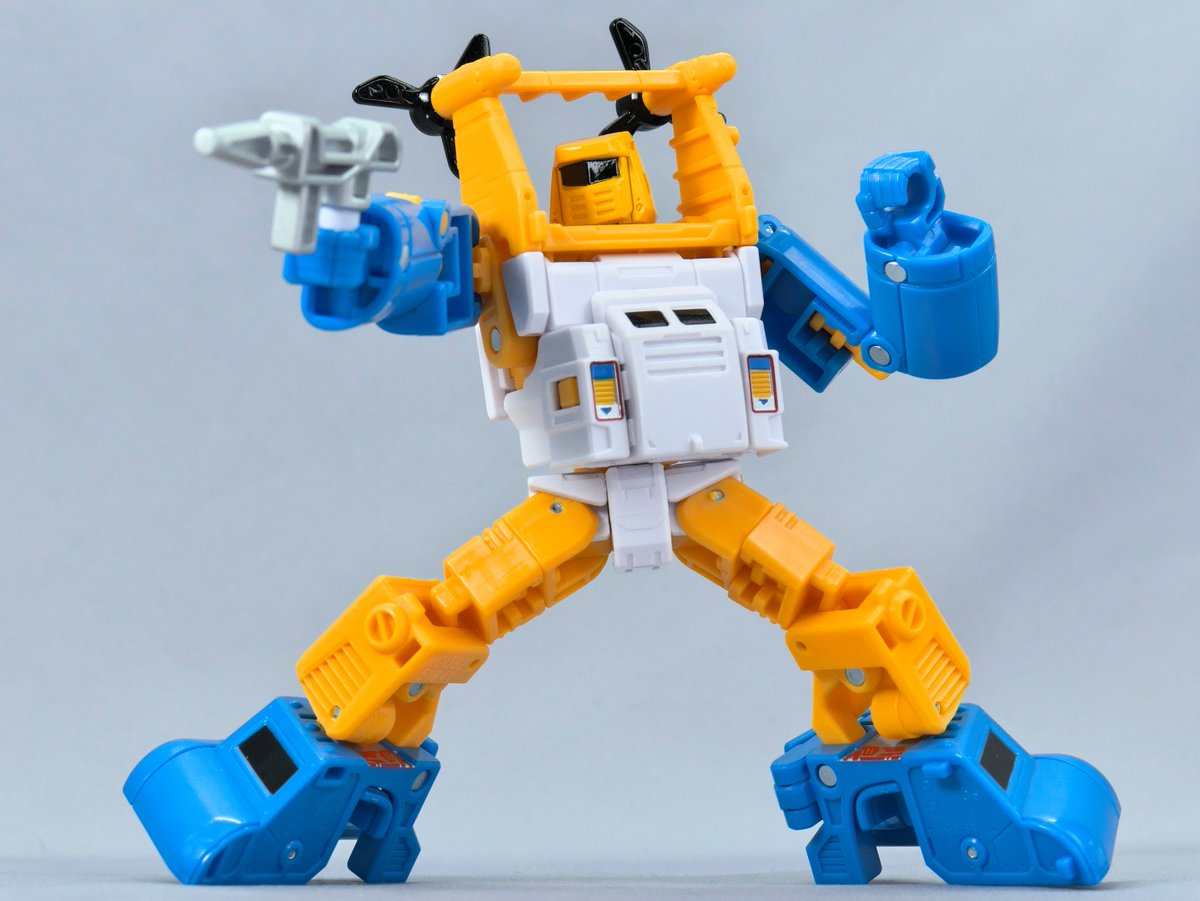トランスフォーマー レトロパッケージ版のシースプレー。G1玩具版寄せ