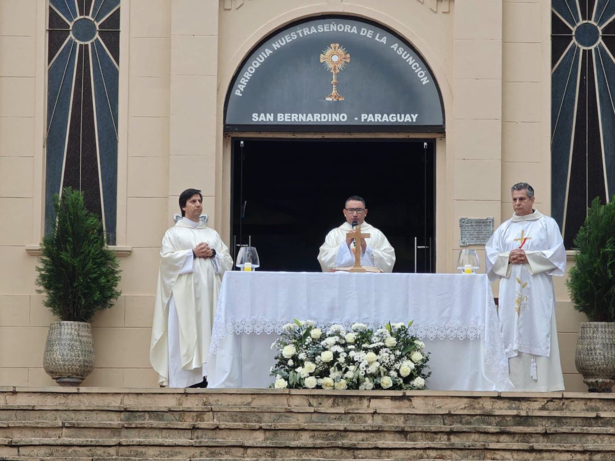Oscar Franco (@oscarfranconeo) on Twitter photo ⛪️ Misa en honor a Nuestra Señora de la Asunción, Patrona de la ciudad de San Bernardino.
Un momento de fe y devoción que reunió a toda la comunidad. Participamos con el Gobernador <a href="/lichi_denis/">Lichi Denis</a>, autoridades locales y epartamentales.
#SanBernardino
#GobernaciónDeCordillera ⛪️ Misa en honor a Nuestra Señora de la Asunción, Patrona de la ciudad de San Bernardino.
Un momento de fe y devoción que reunió a toda la comunidad. Participamos con el Gobernador <a href="/lichi_denis/">Lichi Denis</a>, autoridades locales y epartamentales.
#SanBernardino
#GobernaciónDeCordillera