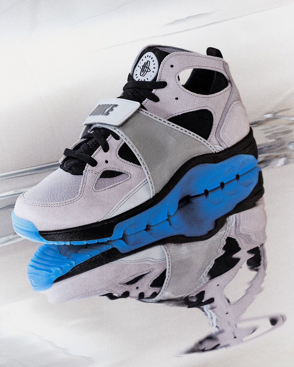 JustFreshKicks's tweet photo. Nike Trainer Huarache "Wolf Grey" 🐺

https://t.co/k06regHIqj https://t.co/IDSeNPn04c