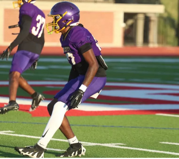 Caden”BAM” Erving (@cadenerving) on Twitter photo first fall camp 🙏🏽
6’0 178
cb
juco freshman
full qualifier
<a href="/JUCOFFrenzy/">JUCO Football Frenzy</a> #JUCOPRODUCT #getpaid <a href="/GoConqs/">Dodge City CC Conquistadors</a> first fall camp 🙏🏽
6’0 178
cb
juco freshman
full qualifier
<a href="/JUCOFFrenzy/">JUCO Football Frenzy</a> #JUCOPRODUCT #getpaid <a href="/GoConqs/">Dodge City CC Conquistadors</a>