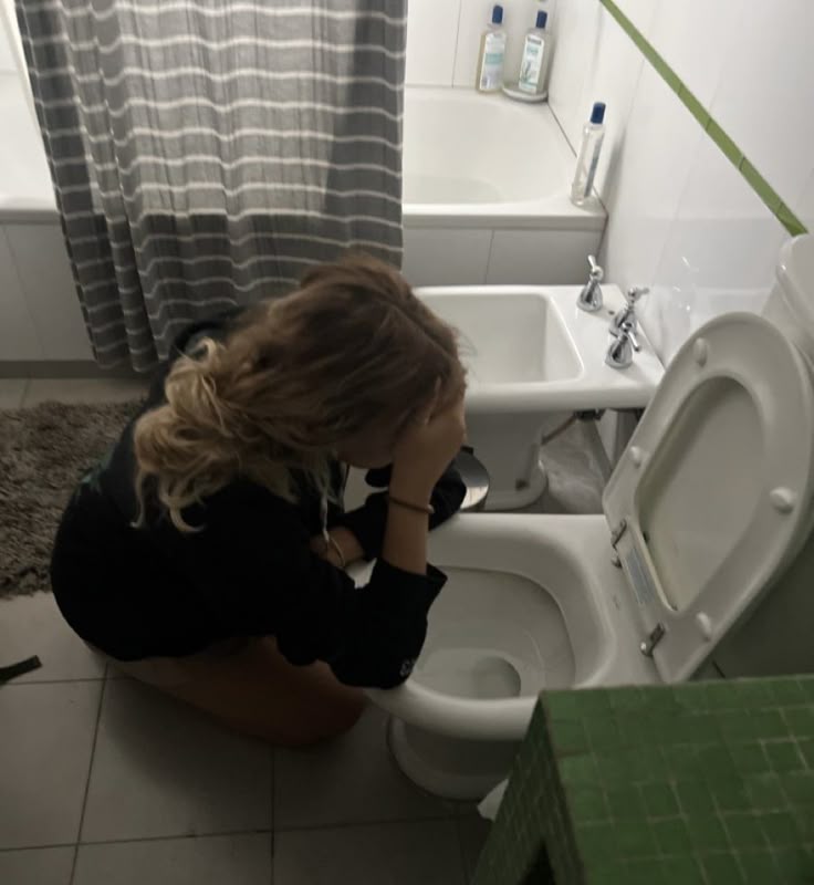 emmashedtwt's tweet image. she sent me her location bruh tf is this