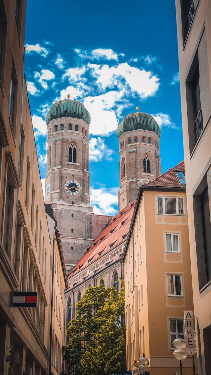 View of the Frauenkirche Cmathedral 
📍 #munich , Germany