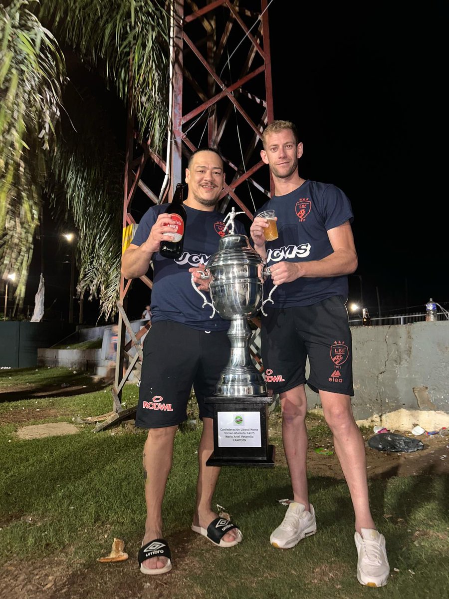 Fabripelo5's tweet photo. Con mk hermano!!! Y la tercera del litoral. https://t.co/MAC11T4opg