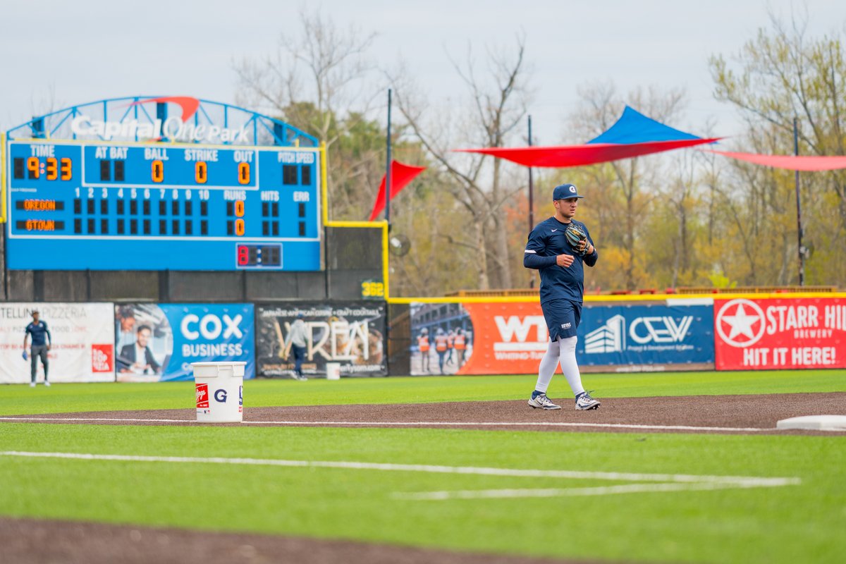 GtownBaseball's tweet photo. Back to work 🔜

#HoyaSaxa https://t.co/9d6zguyYKM