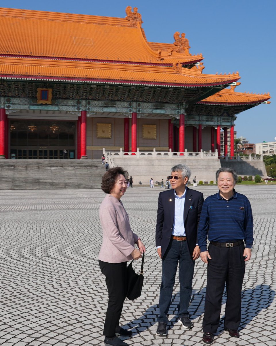 Rotary's tweet image. Taipei + Rotary + June 2026 = unforgettable 🫶

Join #PeopleOfAction from around the world for four days of ideas, service, and friendship. Discover fresh perspectives, network with changemakers, and experience the culture of Taipei. 

Register for #Rotary26 👉…