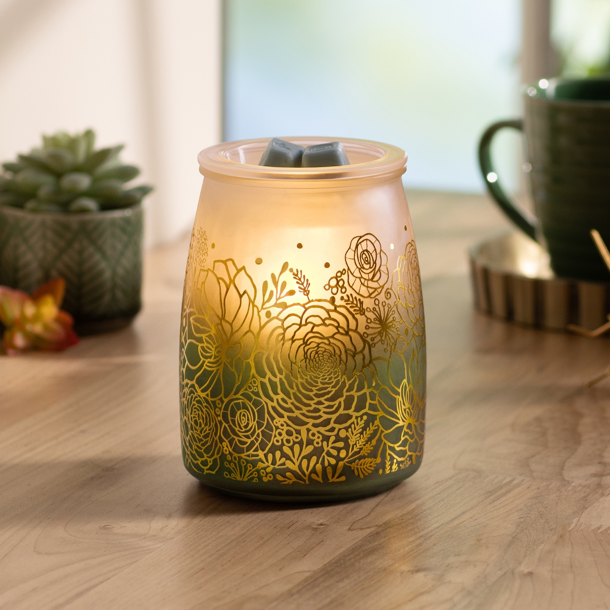 oceanlover004's tweet photo. What: New Charitable Cause Warmer, Tranquil Glow
When: Sept. 1, 2025, to Feb. 28, 2026; queuing system will be in place.
Where: https://t.co/9S8esEhCEq
Cost: $55* with $10 of each sale supporting the Scentsy Family Foundation
During Fall/Winter 2025, our Charitable Cause program supports nonprofits focused on mental health. And you can help by sharing our new Charitable Cause Warmer, Tranquil Glow, with your customers.
Light shines through gold succulents on this beautiful Warmer to create a soothing green ombre glow. For every Warmer purchased, we’ll donate $10 to the Scentsy Family Foundation to give to nonprofits providing mental health services and spreading awareness.