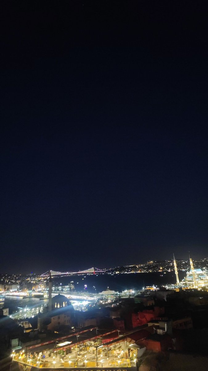 لايف إطلالة من أجمل كوفي  على البوسفور 😍