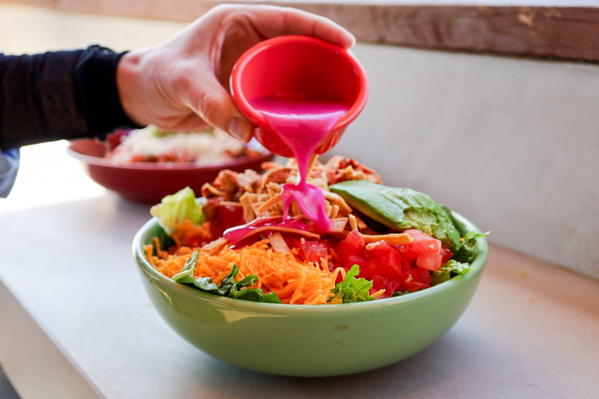 Looking for a light and refreshing summer meal? Try our homemade Prickly Pear Vinaigrette on any of our salads for a light, sweet, and refreshing flavor to your salads🩷
#PricklyPear #CienAgaves #Azlunch