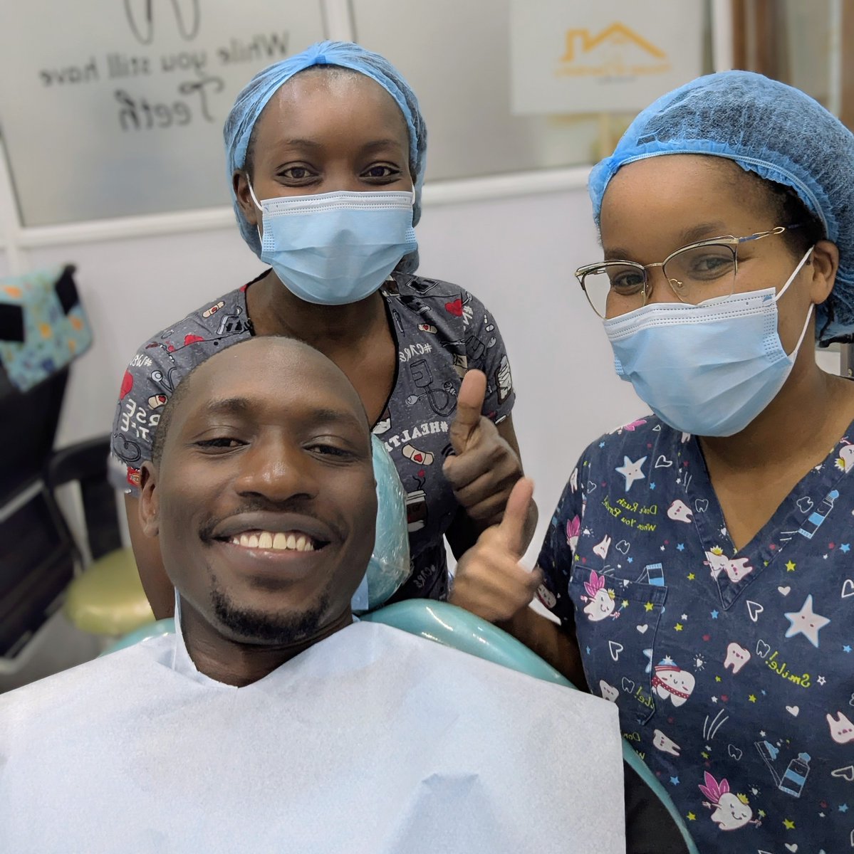 Feelanga vulai! Did that thing for healthy teeth and gums today. Shout out to the amazing peeps at <a href="/dentistry_house/">House of Dentistry</a> <a href="/MercyOira/">Dr. Mercy Oira</a> for the gentle dental cleaning