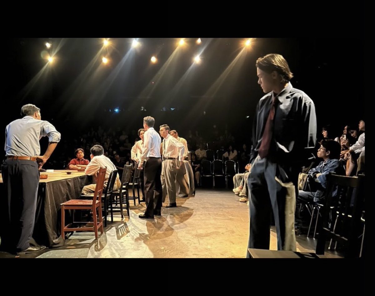 12 Angry Men Re-stage 
ปลายปีพบกันครับ
