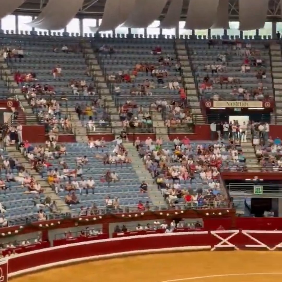 #Donostia estará contento el trumpista de E. Goia PNV 

¡ Vergüenza ! #AsteNagusia2025

<a href="/GAntitaurina/">Gipuzkoa Antitaurina</a> <a href="/Antifaxismoa/">Sare Antifaxista</a>