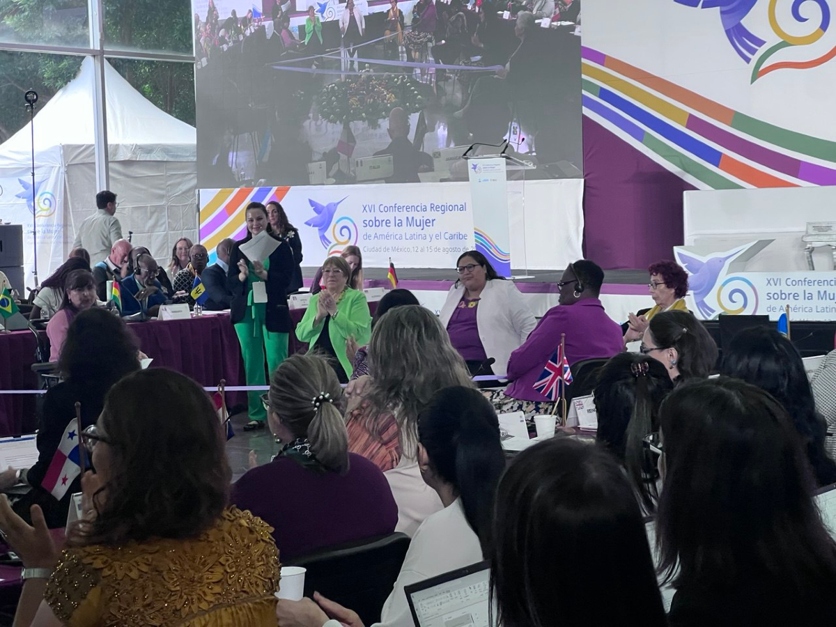 En último día de la #XVIConferenciaMujerALC, a 50 años de la primera Conferencia Mundial de la Mujer, resuena que el futuro es feminista 💜, sino, no hay futuro.