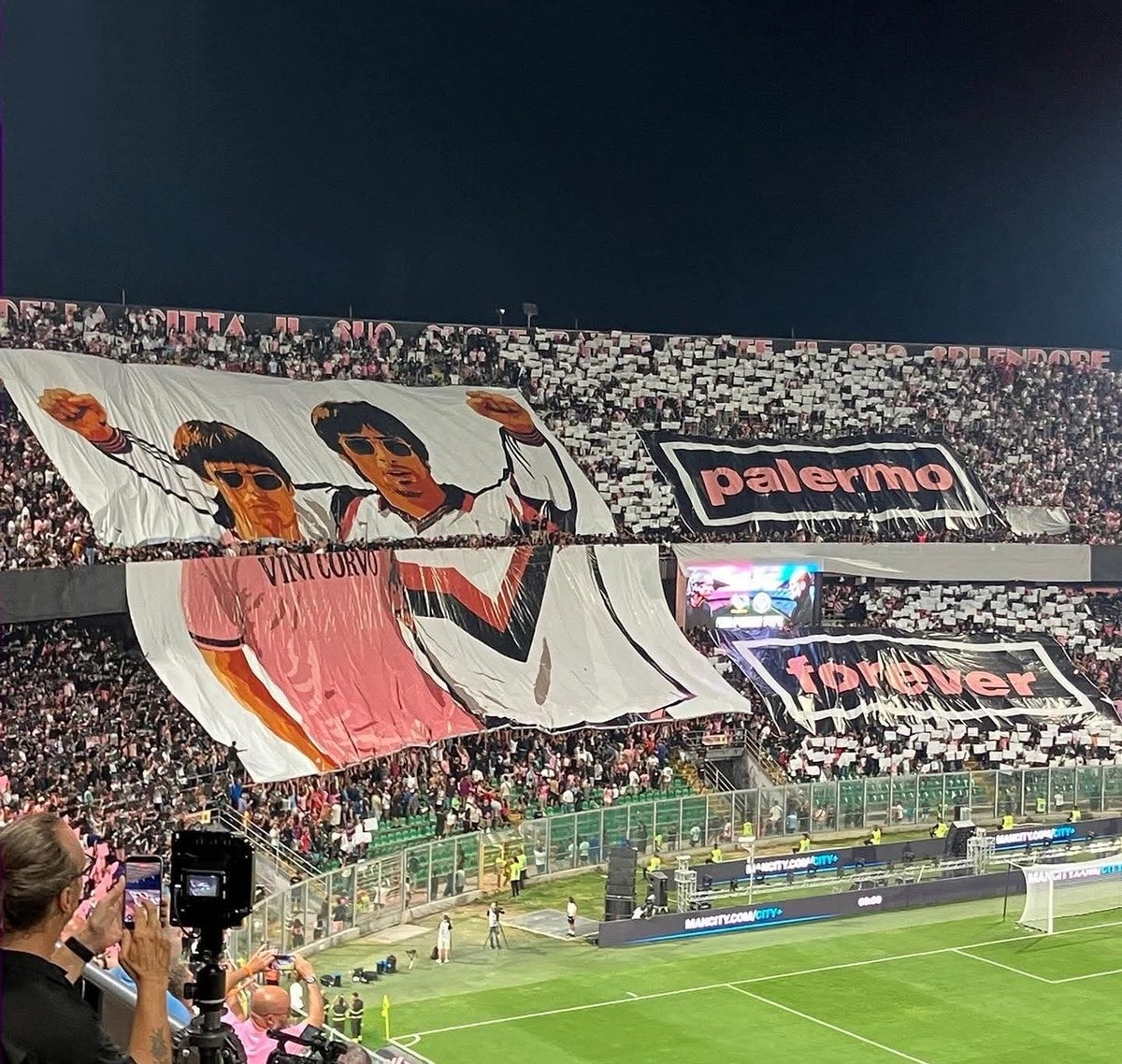 palermo 🩷
 forever   🖤