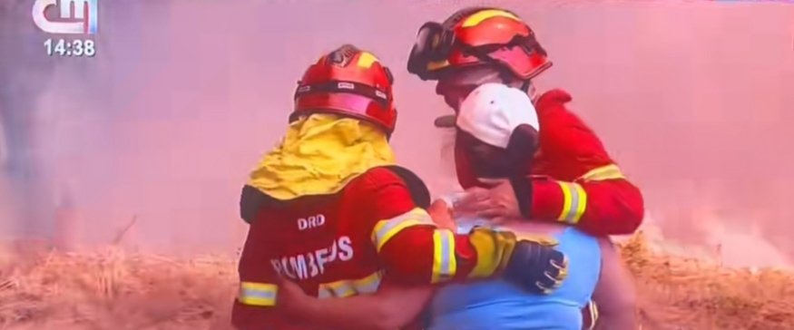 Os ÚNICOS que trabalharam em prol das populações nestes dias.

Os bombeiros.

Sem meios.
Sem descanso.
Sem reconhecimento.
Mas com empatia para confortar quem sofre, quando já não há nada a fazer.

O Luís queria trabalhar, mas as férias foram mais importantes.