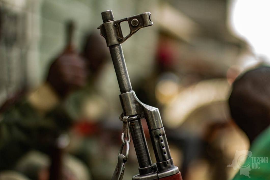 #Guerre_du_M23: Depuis 12h jusque dans soirée ce vendredi 15 Août, d’intenses combats entre les rebelles M23 et les Wazalendo et Fardc, ont été signalés à #Buhaya dans la localité de banakimbi en territoire de #Walikale.
Les rebelles M23 qui d’après des sources dans la zone, ont