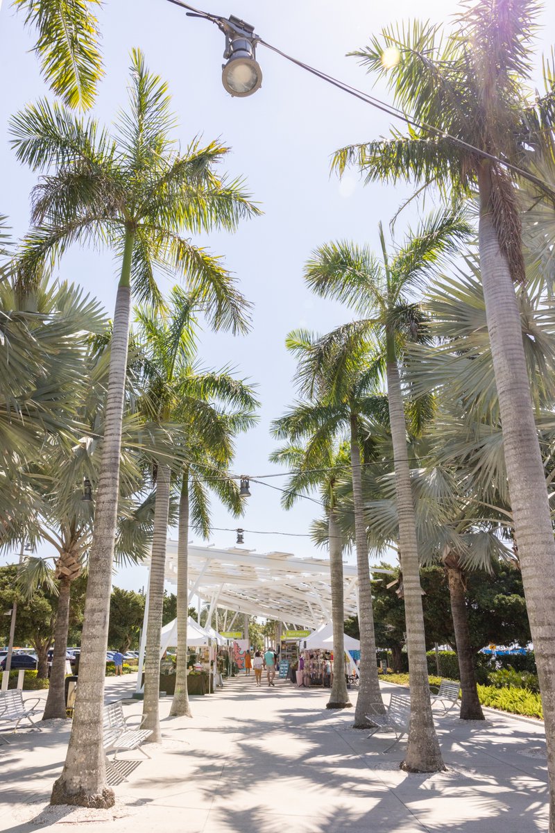 StPetePier's tweet photo. There’s an all-local marketplace right on the St. Pete Pier! 🛍️

Explore handcrafted goods, permanent jewelry, unique fashion &amp; more.

🕙 Friday–Sunday | 10AM–6PM
#StPetePier #ShopLocal https://t.co/STJQyVu8if