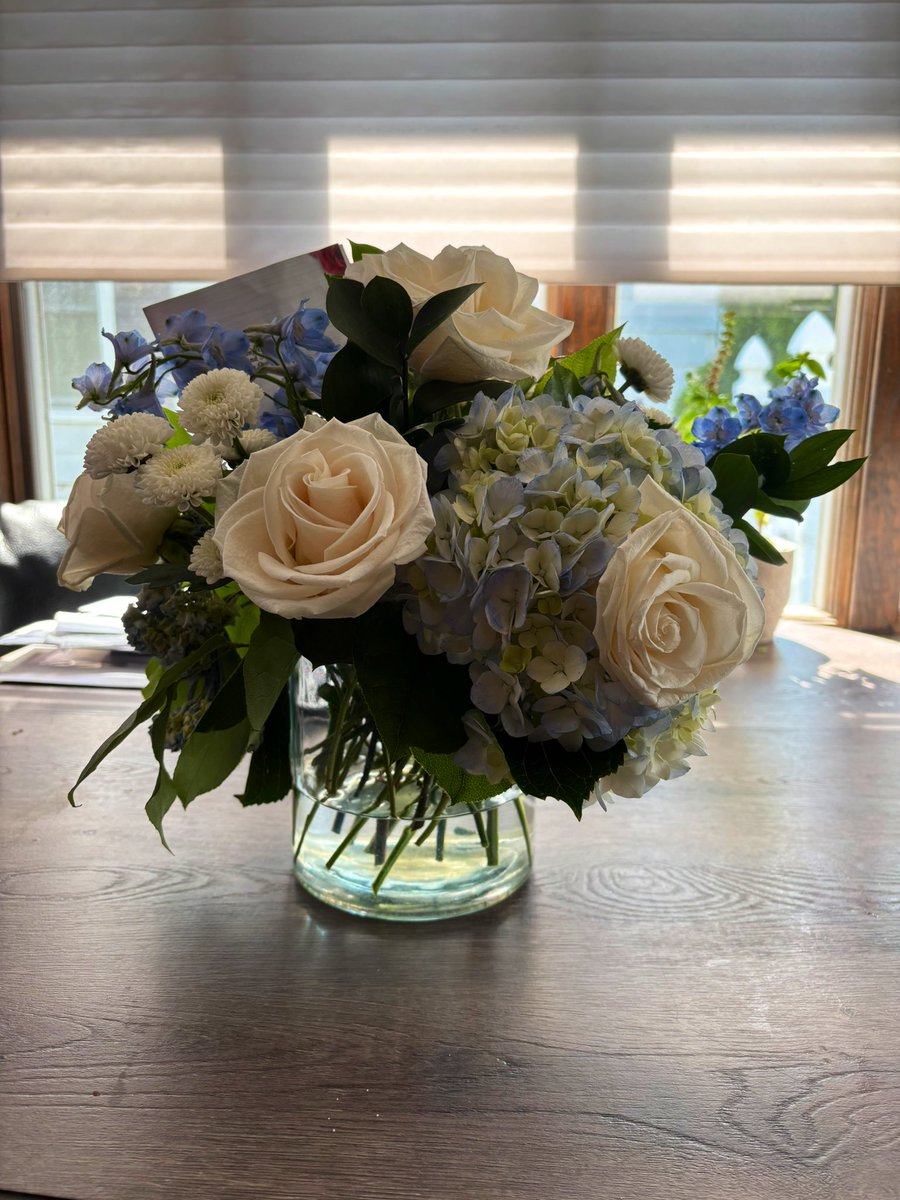 THANK YOU to everyone for all the beautiful comments for Carly. I’m still trying to grasp that she’s not here anymore🥺THANK YOU to everybody for these gorgeous flowers in Carly’s memory🙏🥺💔♥️ There are no names, I’d like to thank you all personally♥️