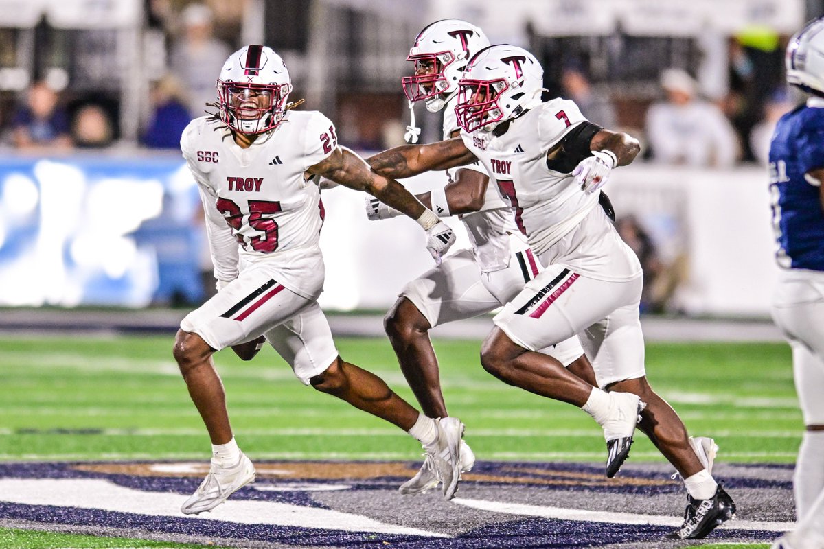 𝙋𝙊𝘿𝘾𝘼𝙎𝙏  

Our 2025 season preview series continues with DC Dontae Wright to highlight Troy's safety position.  

🎙️ - gotroy.us/rld

#BattleReady | #OneTROY ⚔️🏈
