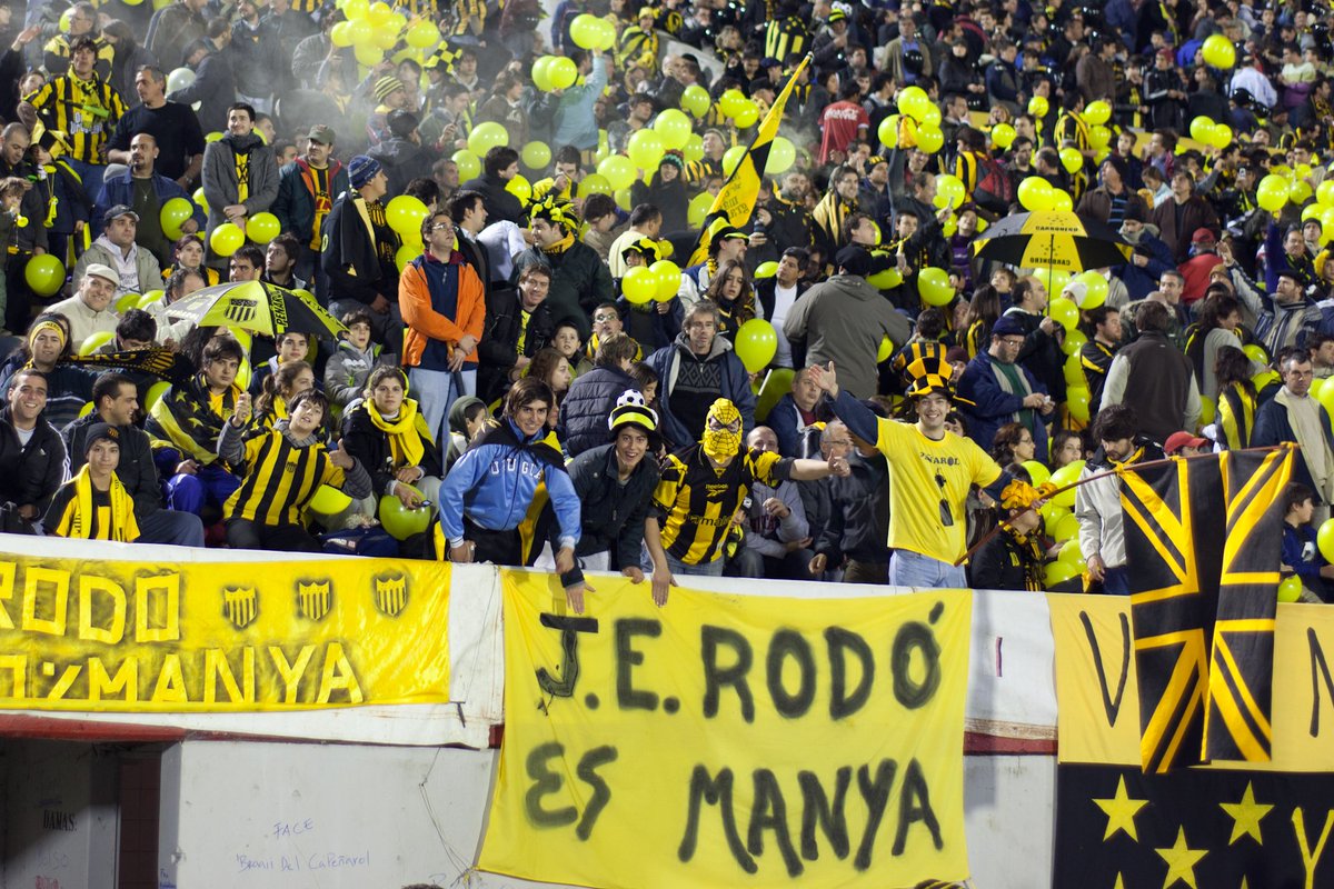 ¡CONFIRMADO! ⚠️

👉 La parcialidad de #Peñarol ingresará al Cilindro 🏟 el martes que viene, promediando las 16.30, por disposición de los organismos de seguridad.