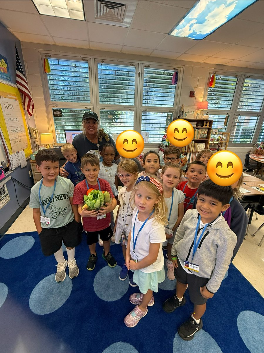 Nickie Bates (@animal69peace) on Twitter photo Bringing the cafรฉ to the class. Learning about fresh fruits and veggies๐๐๐๐๐๐๐ฅฌ๐ฅฆ๐ฅ๐ฅ๐ฅ along with breakfast and lunch rules #Makewaves <a href="/SeaGateES/">Sea Gate Elementary</a> <a href="/CCPSNutrition/">CCPS Nutrition</a> Bringing the cafรฉ to the class. Learning about fresh fruits and veggies๐๐๐๐๐๐๐ฅฌ๐ฅฆ๐ฅ๐ฅ๐ฅ along with breakfast and lunch rules #Makewaves <a href="/SeaGateES/">Sea Gate Elementary</a> <a href="/CCPSNutrition/">CCPS Nutrition</a>