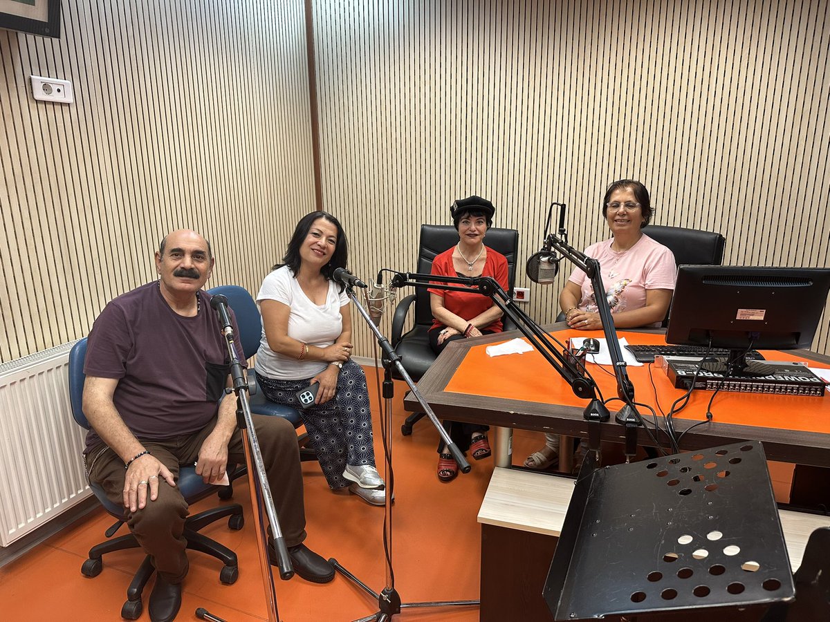 ANADOLU’DAN SESLER - BUGÜN SAAT 21.20-23.00’de SİZLERLE…

Emine Ertürk Karaaslan’ın hazırlayıp sunduğu programda bugün Asım Altun, Sevgi Akgünlü ve Sevde Ertuğrul ile her yöreden türküler eşliğinde keyifli bir sohbet sizi bekliyor.

radyo.mgm.gov.tr