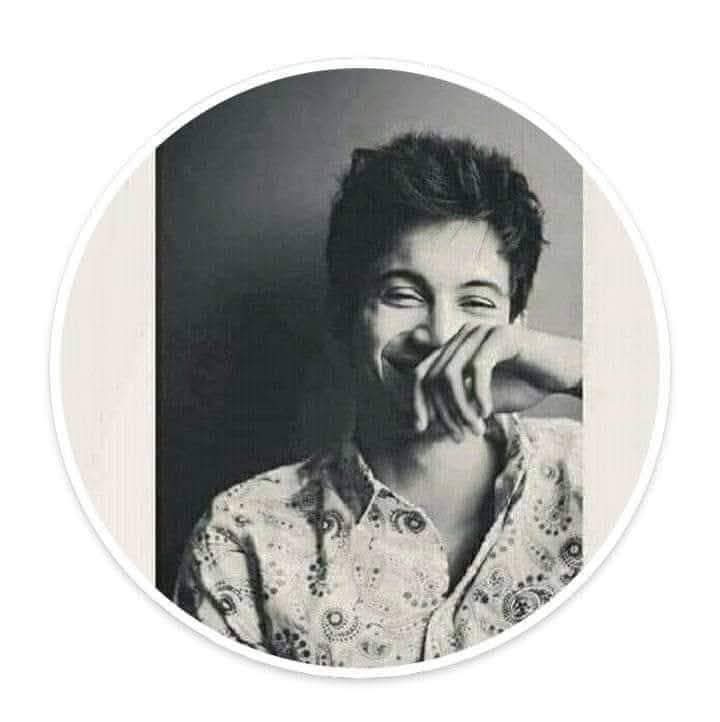 #PAK_PG
کہیں سے نقش بُجھ گئے کہیں سے رنگ اُڑ گئے 
یہ دل ترے خیال کو سنبھال کیوں نہیں رہا