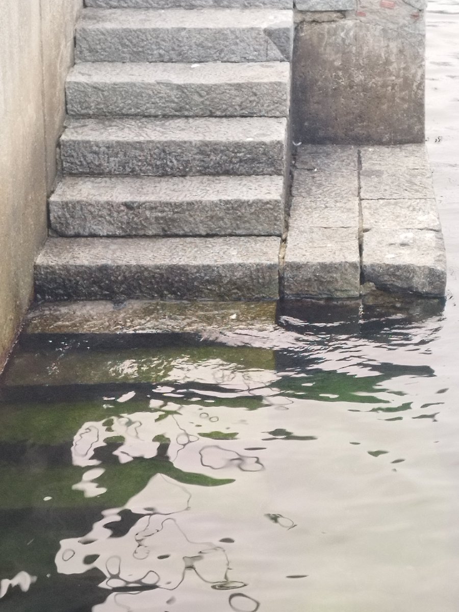 Los cielos están como son y el mar como queda.
#BuenasNoches  #BesosyAbrazos 
#Besosfielcompañera