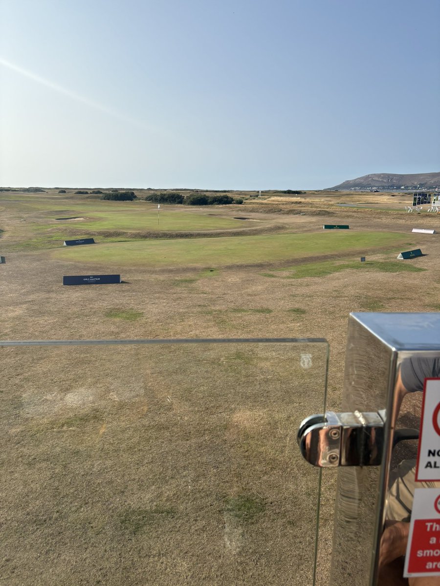 griffwebber's tweet photo. Good set up for the girls amateur championship in @conwygolfclub course was playing hot an firey #truelinks in esteemed company with the vice captain @Dewi1cymru https://t.co/X9h40W36Ny