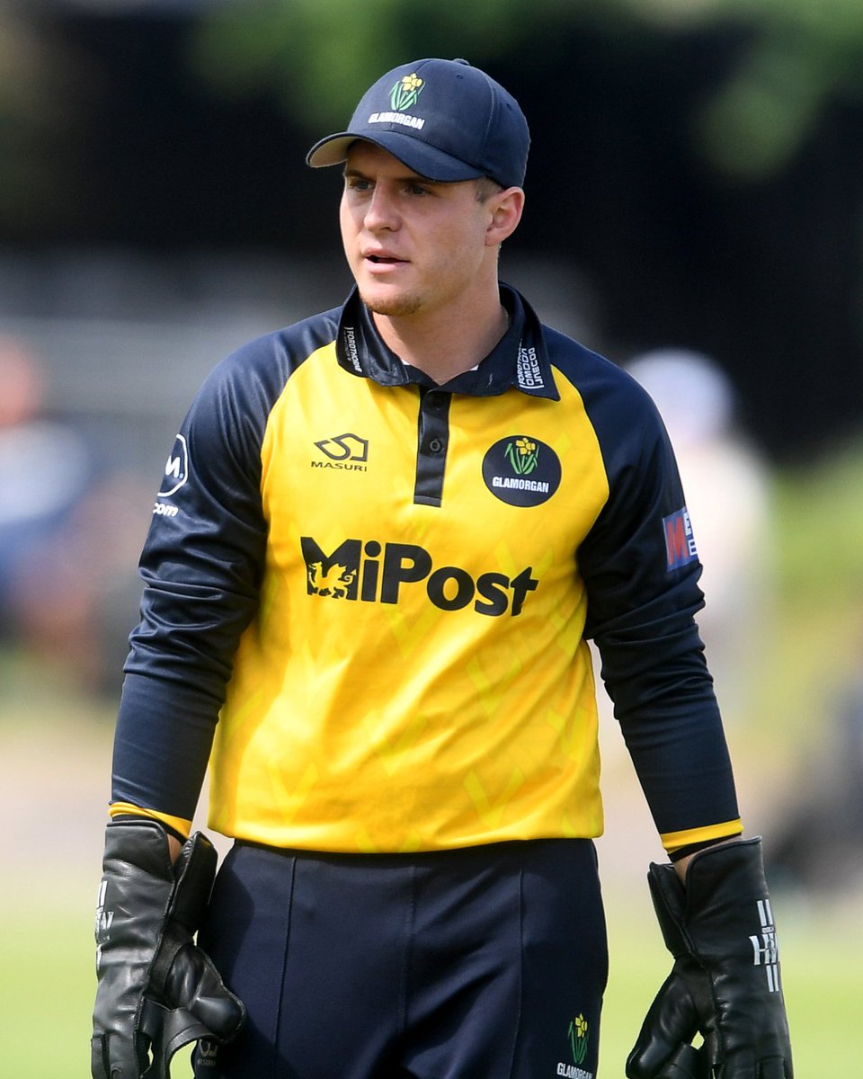 GlamCricket's tweet photo. Alex Horton leaves the field with an injury sustained while 'keeping
Will Smale takes the gloves and Henry Hurle comes in as a sub fielder
WATCH LIVE: https://t.co/QdNy6D7evV
#GLOSvGLAM
#OhGlammyGlammy https://t.co/VyTU0PH0z7
