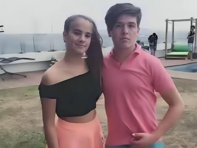 MameShitPst's tweet photo. No mames Gala Montes parecia travesaño y el "Fofo" parecía lesbiana JAJAJAJAJA https://t.co/SOI5wG27XC