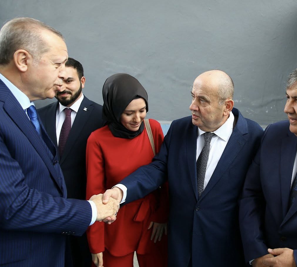 avomerozmen's tweet photo. Refah Partisi MKYK Üyeliği ve Aydın İl Başkanlığı görevlerinde bulunmuş kıymetli büyüğümüz Mehmet Ali Acar ağabeyimizin, tedavi gördüğü hastanede vefat ettiğini derin bir üzüntüyle öğrendim.

Merhuma Allah’tan rahmet, kıymetli ailesine, sevenlerine ve tüm dava arkadaşlarına sabır ve başsağlığı diliyorum.

Mekânı cennet, makamı ali olsun.