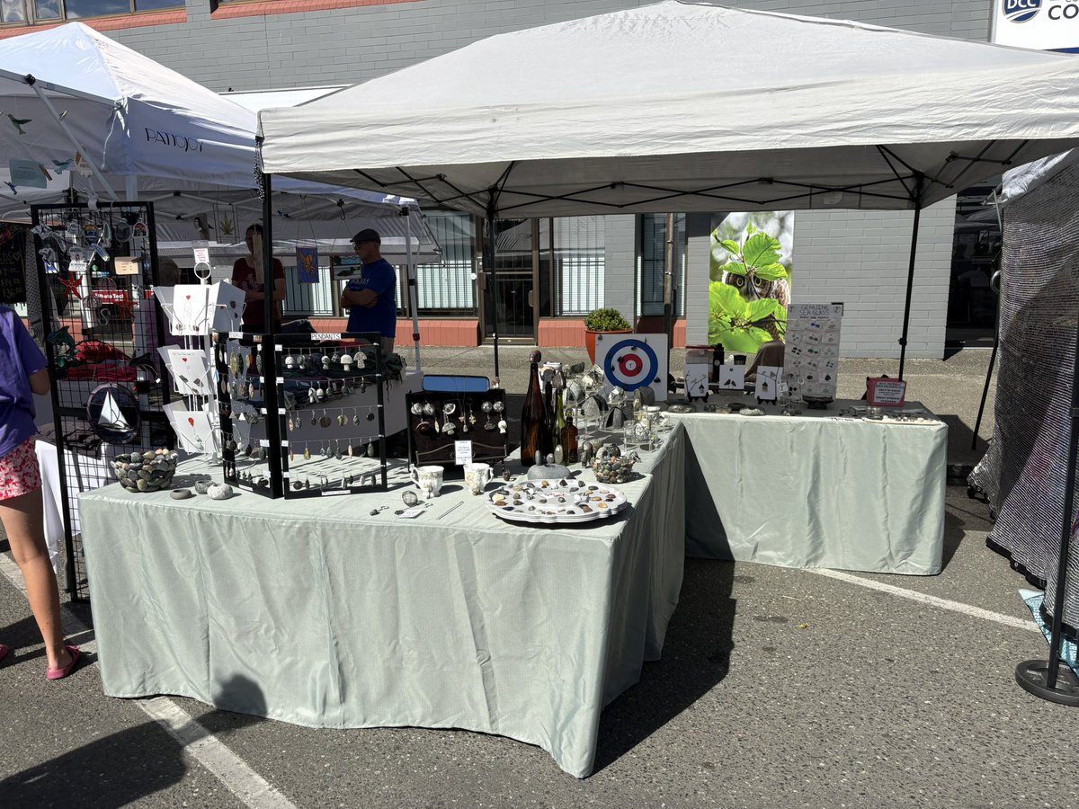 ResonatedRock's tweet image. Sunday August 17, I am planning on being at the Campbell River Farmers Market, weather depending. Come see me at one of my last few markets of the season! #campbellriver